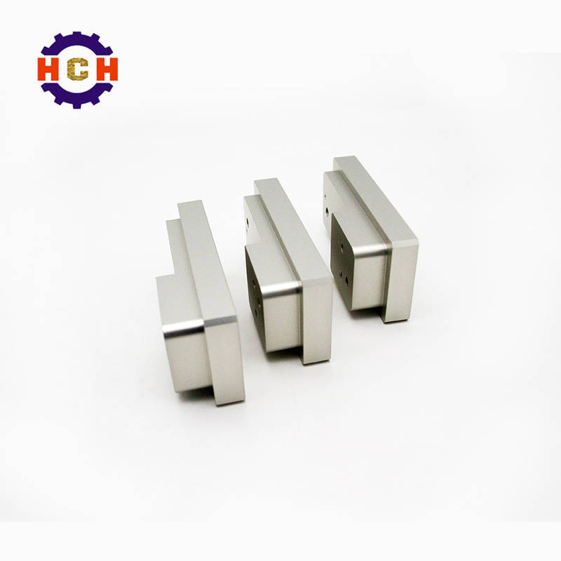 機(jī)械零部件加工中心在操作機(jī)械加工工藝編制機(jī)械零部件加工精密加工銑床操作加工 